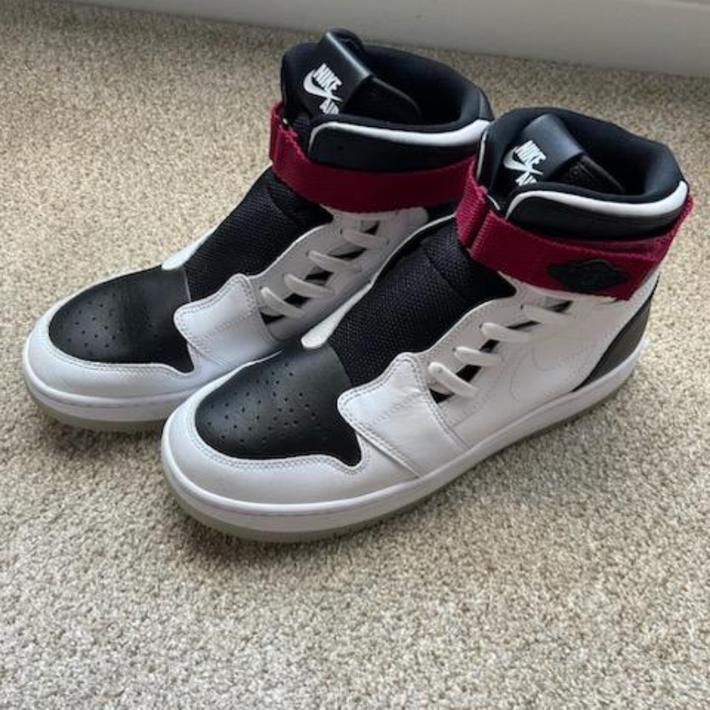 Nike Women's Jordan Novas with box - Picture 3 of 7